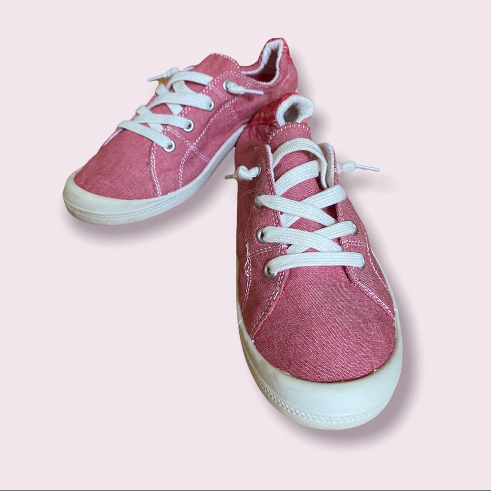 Madden Girl Baailey Slip On Sneakers